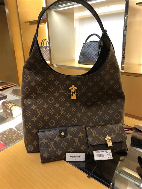 louis vuitton bags paris price|louis vuitton price in france.